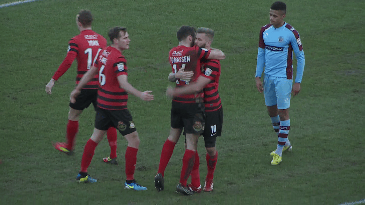 bishop_goal_gateshead_celebration_2
