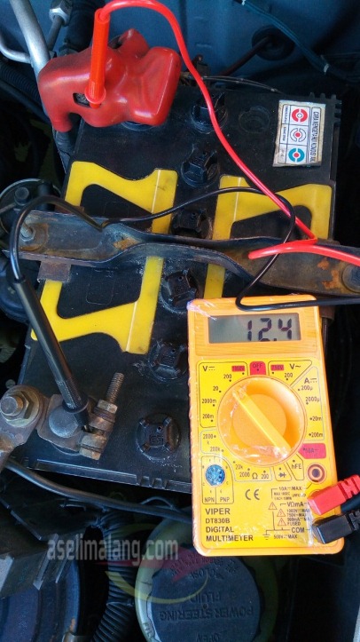 Graphic control di surabaya , jawa timur beli ampere meter hanya di indotrading.com . Cara Sederhana Tes Kondisi Aki Kendaraan Sekedar Coretan