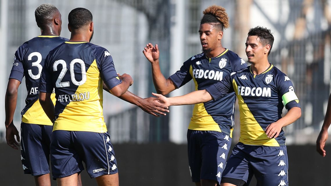 Le groupe pour le stage en Pologne Le groupe pour le stage en Pologne