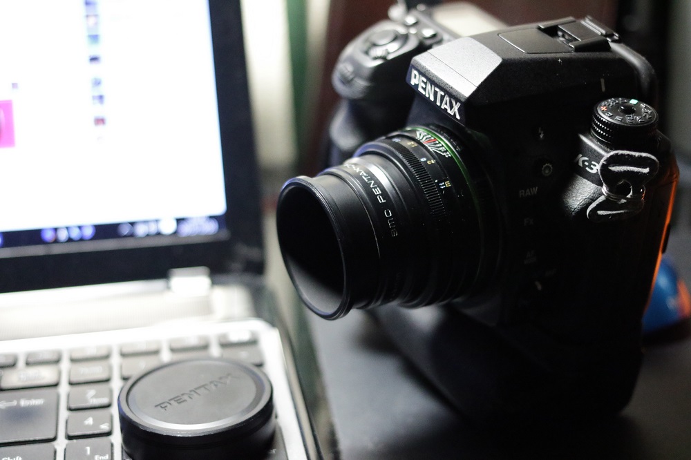 ペンタックス DA 70mm F2.4 Limited（DAリミテッドの代表格 smcPENTAX 