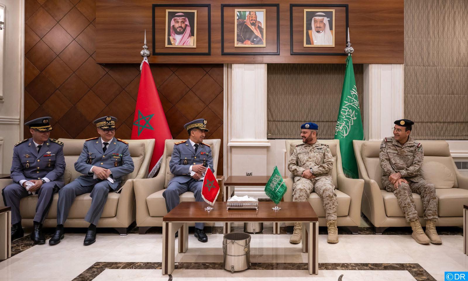 بتعليمات ملكية.. الفريق أول المفتش العام للقوات المسلحة الملكية يقوم بزيارة عمل إلى السعودية