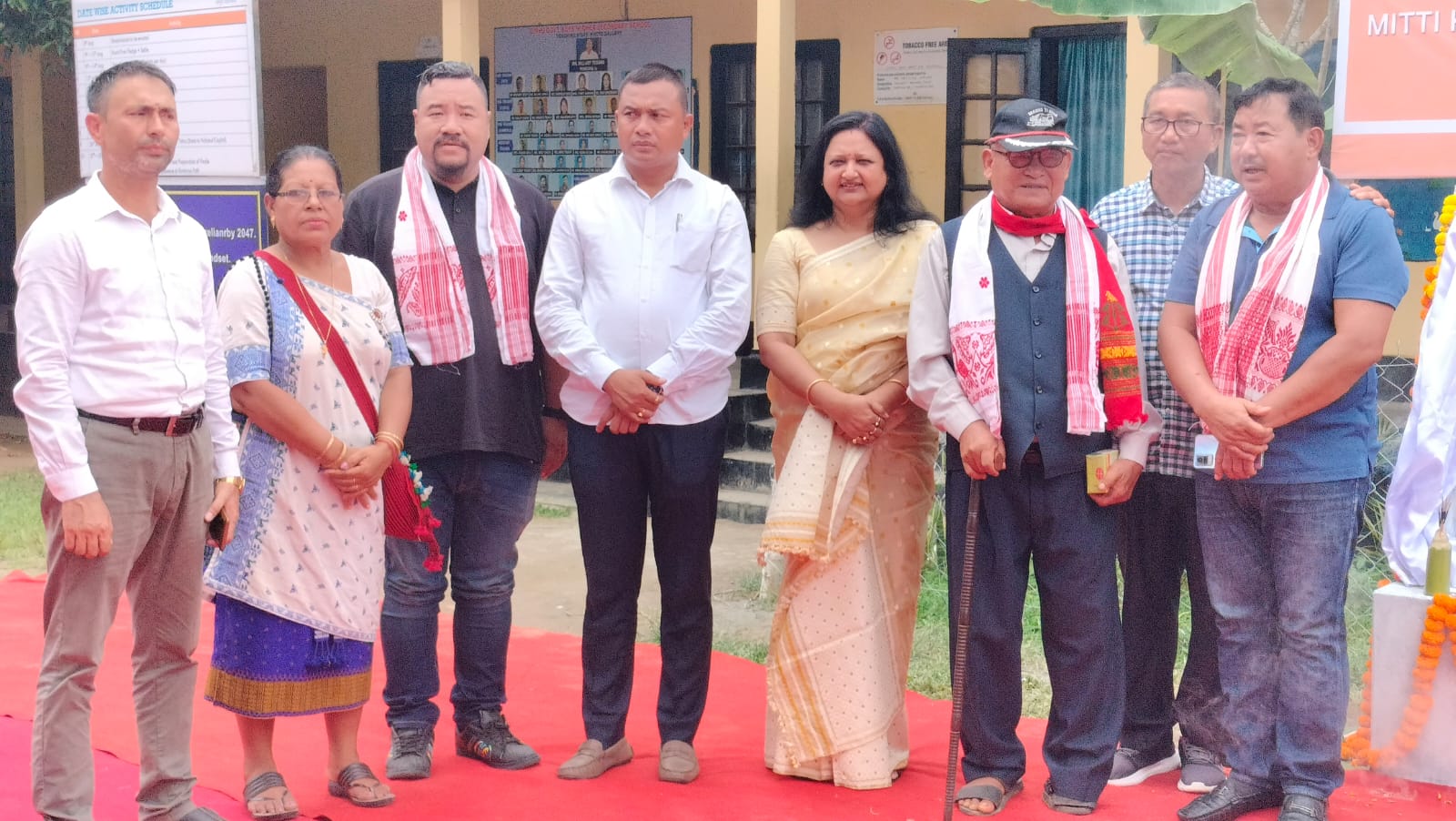 Amrit Mahotsav I ডিফু চৰকাৰী বালক উচ্চতৰ মাধ্যমিক বিদ্যালয়ত বীৰসকলৰ স্মৃতিত স্থায়ী ফলকৰ উদ্ধোধন