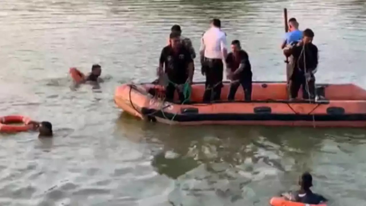 “Tragic Boat Capsize at Harni Lake Claims Lives of Students and Teachers; PM Modi Offers Condolences and Financial Aid”