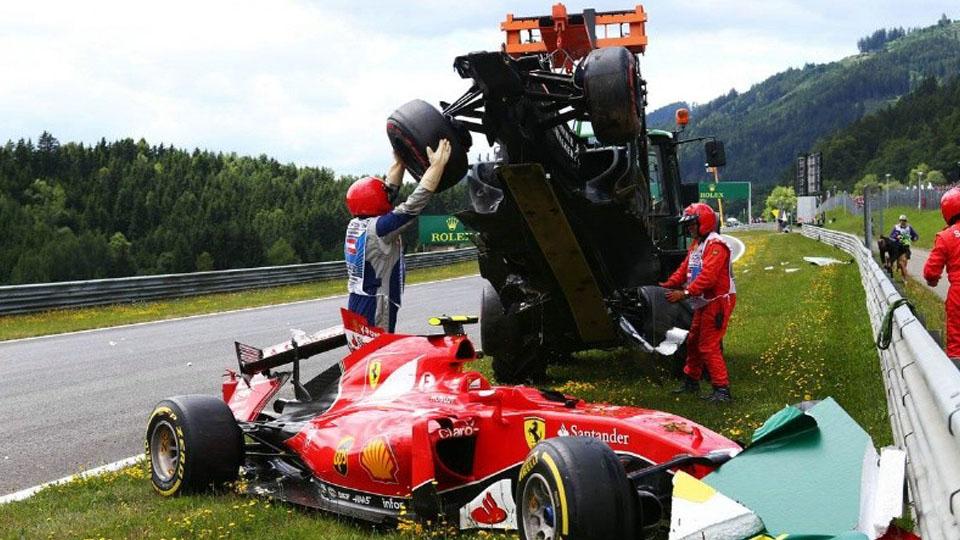Kecelakaan Gp Austria Dari Ujung Lensa Indosport