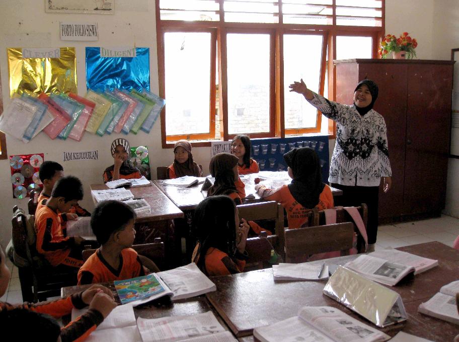 Berdasarkan pengalaman saya, mengajar di kelas 1 sd itu penuh tantangan. Anda Seorang Guru Inilah Strategi Mengajar Yang Bisa Diterapkan Halaman 1 Kompasiana Com