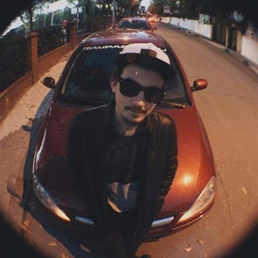 Atakan Goktepe Medium - Download Creative Light Picture | 4K