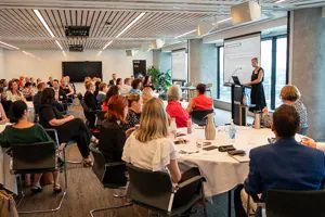 Public Sector Ae Human Levels Fyi - High Resolution Light Textures for Desktop