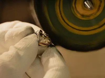 Comment Entretenir Vos Bijoux Hermes Hermes France