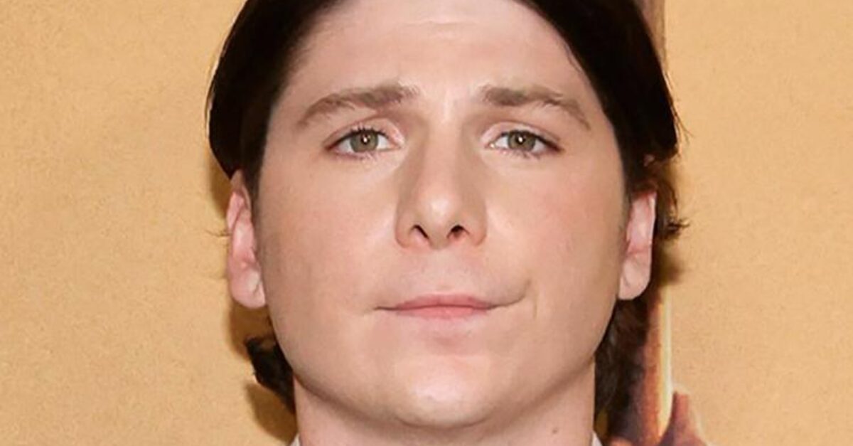 Jack Mulhern Joins Off-Broadway's 'The Holes' – Full Cast Announced! (2026)