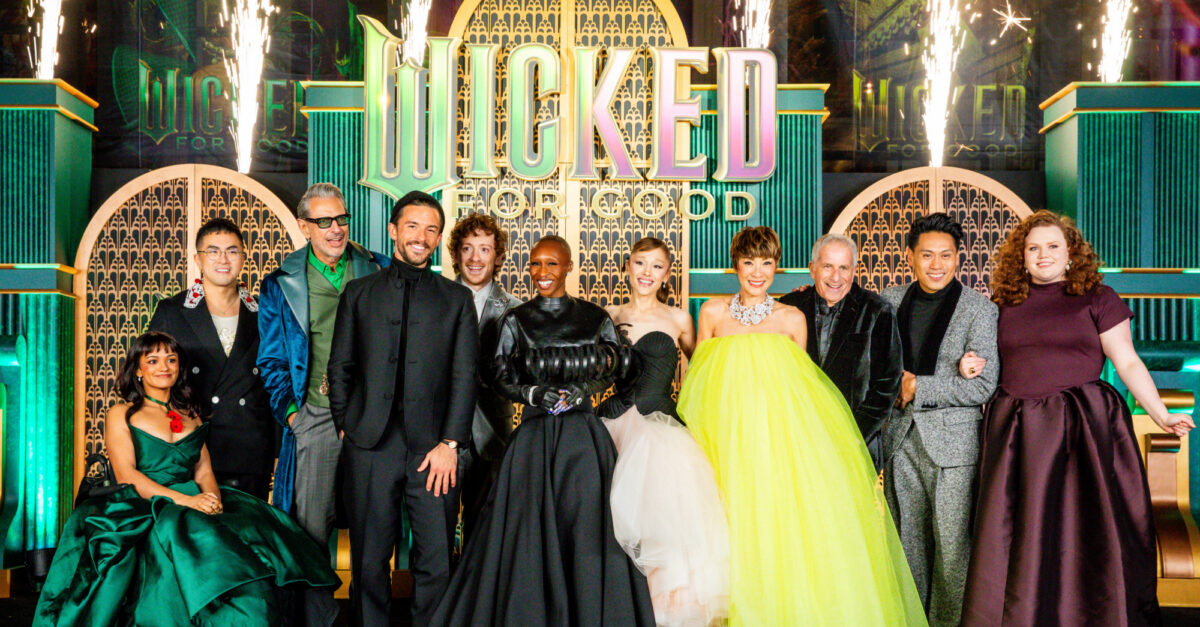 Michelle Yeoh's Dance Secrets in Wicked: For Good! Behind the Scenes at the Premiere (2026)