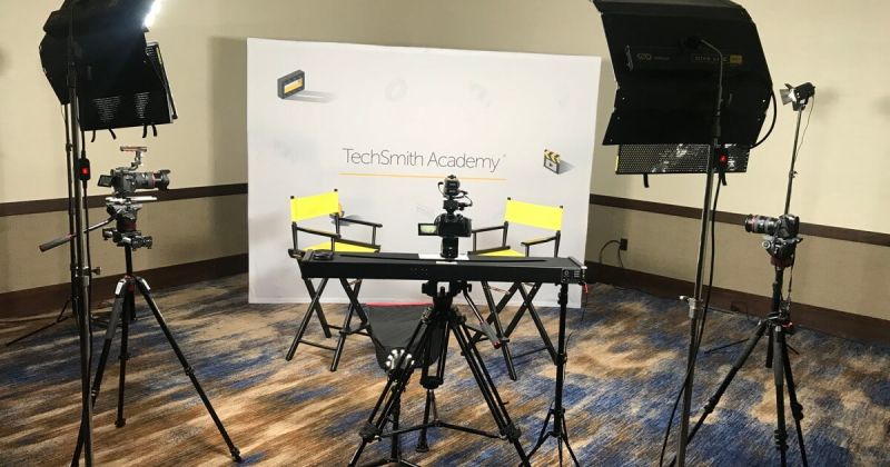 Tech Smith - Minimal Pictures - Ultra HD Ultra HD Collection