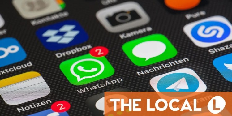 Should Switzerland ban schoolchildren from accessing social media sites?