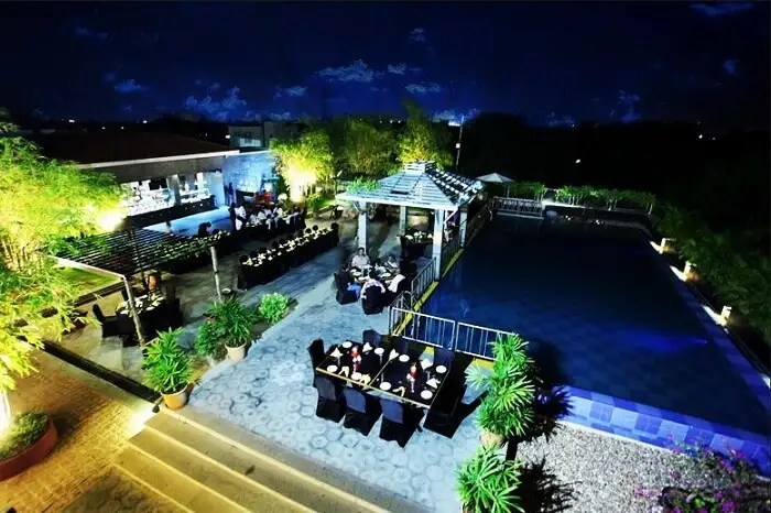 The view from the top is amazing and it gets much better when served with grilled dishes which are the part of their delicacies. 20 Romantic Restaurants In Chennai Updated 2022 List Every Couple Must Visit