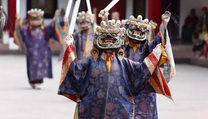While the winter months give you trekking opportunities, the monsoon month of june will let you experience an unmatched cultural extravaganza of lachung known as the saga dawa festival.it is a buddhist festival that traces the three significant events; 15 Sikkim Festivals To Be A Part Of On Your Next Holiday In 2021