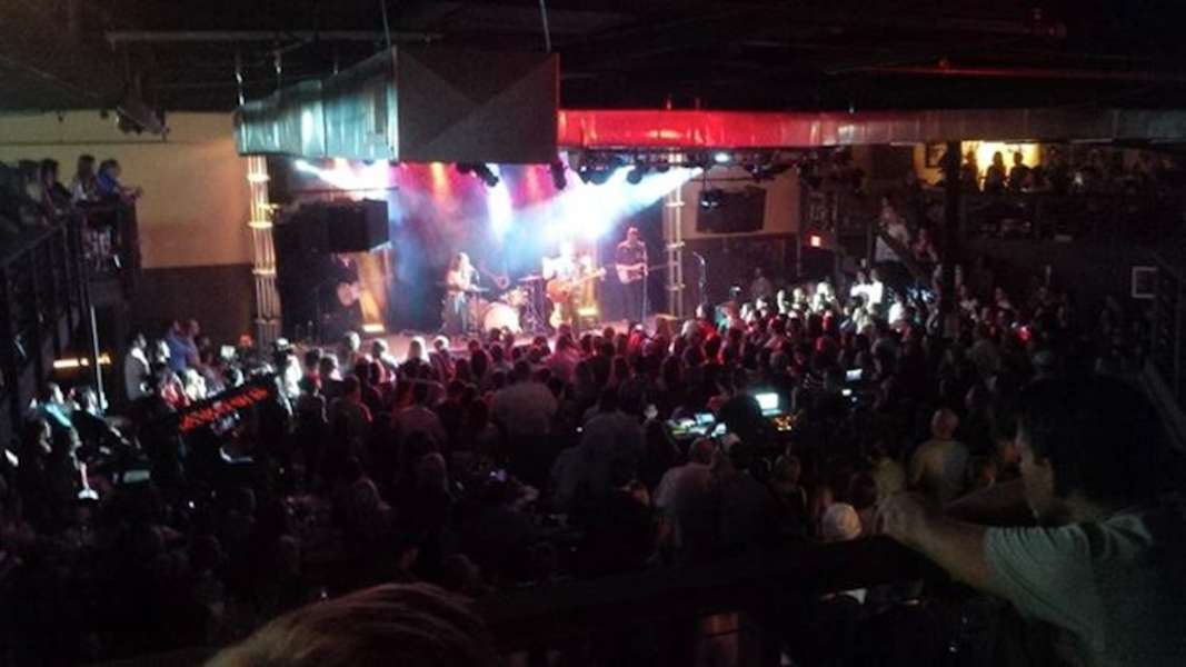 3rd & lindsley bar and grill: a bar in nashville, tn