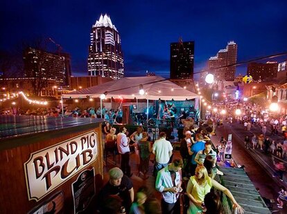 The food selection stretches beyond the standard pub grub, with the owners' dedication shining through in details such as the loc. The Blind Pig Pub: A Austin, TX Bar - Thrillist
