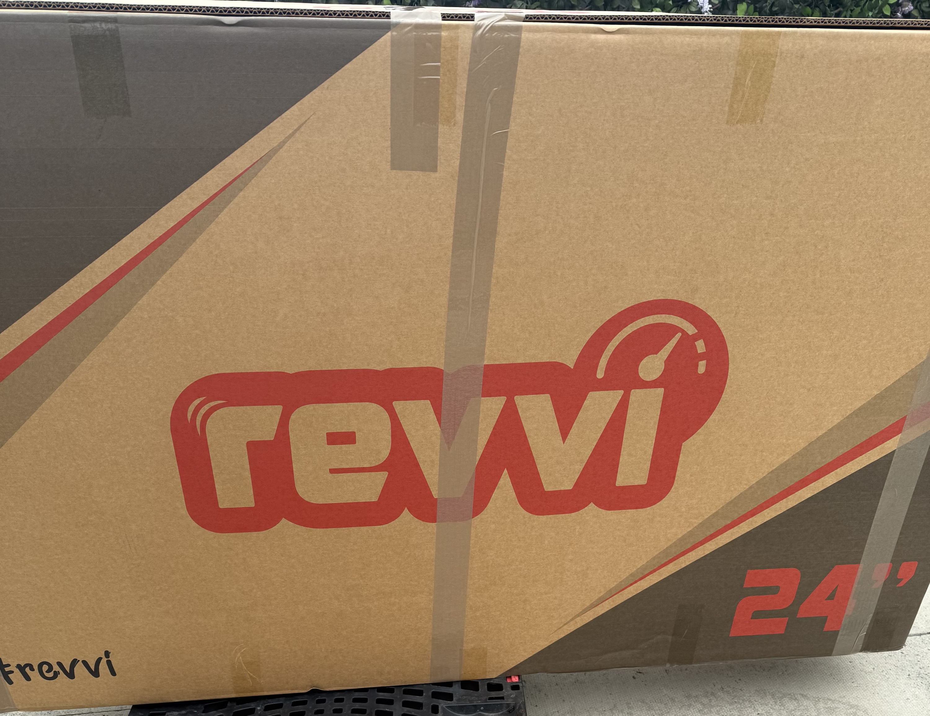 AEA Revvi 24" ELECTRIC BIKE NEW MODEL (Collection only) Black only