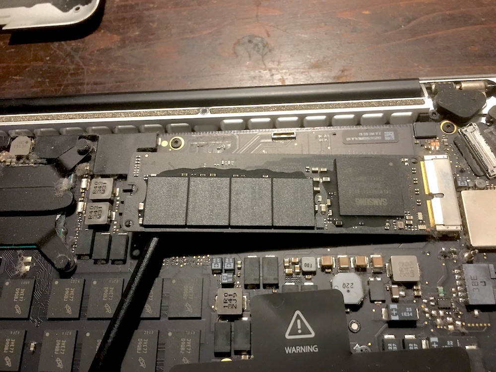 Macbook ProのSSDを安価で大容量なM.2 NVMe SSDに換装 | Asterisk Works