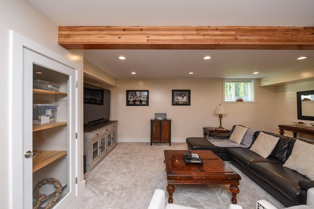2238 Swallow Crescent
