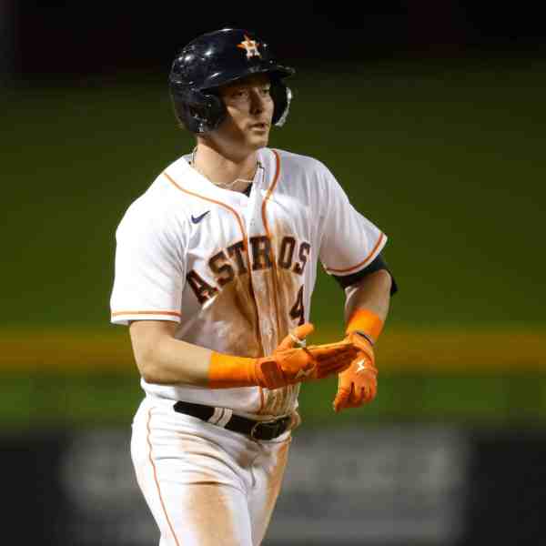Houston Astros' Zach Dezenzo