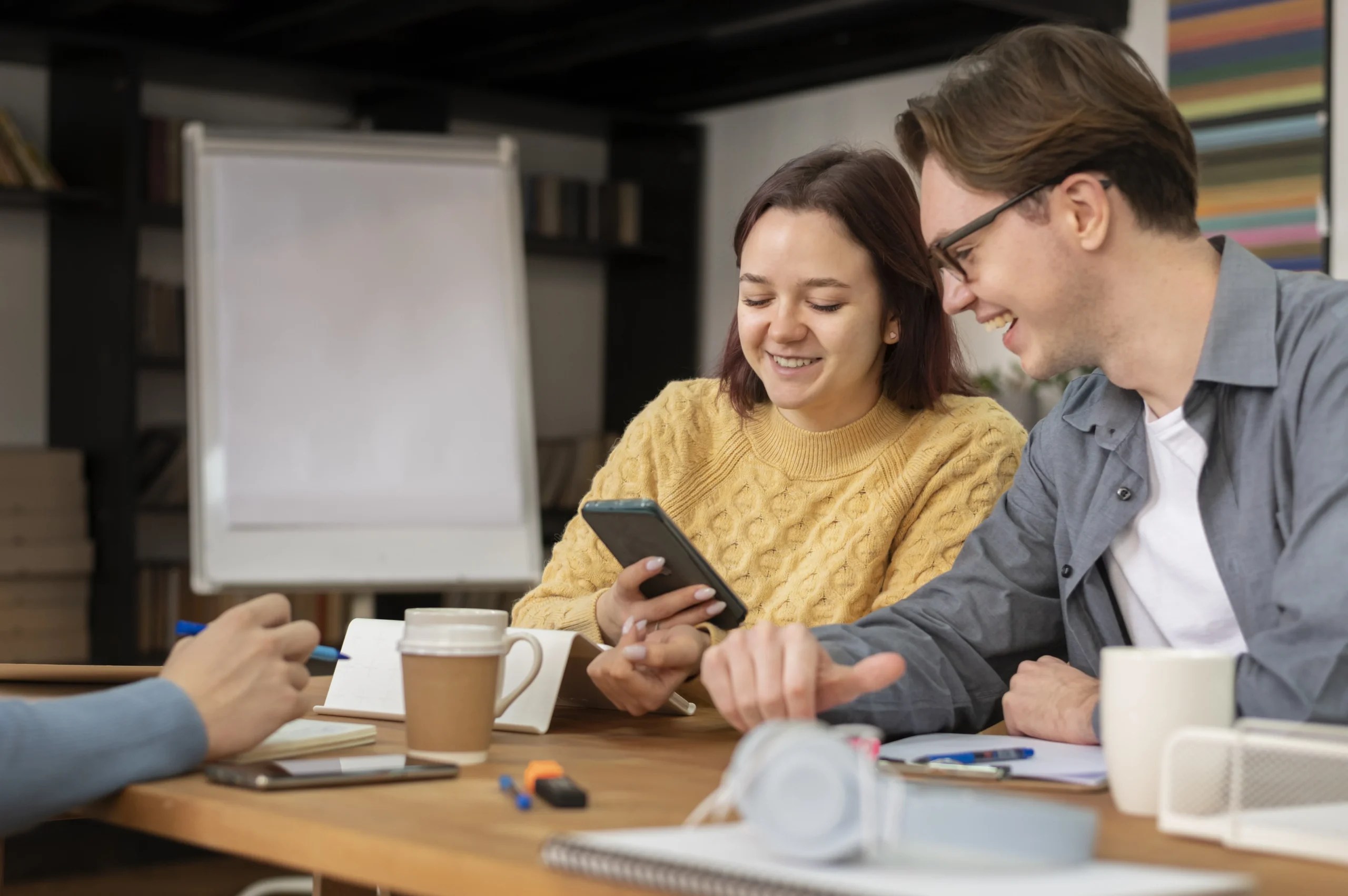 promosi bisnis asuransi media sosial