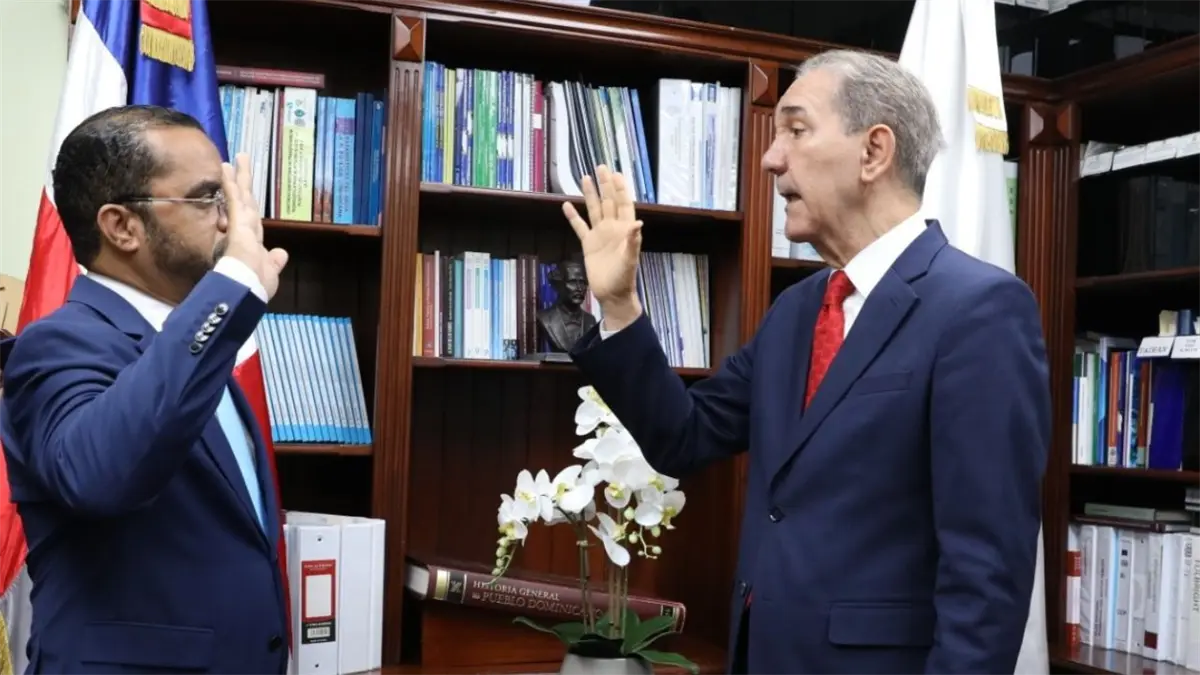 Jimmy rosario bernard es juramentado como nuevo rector del itla