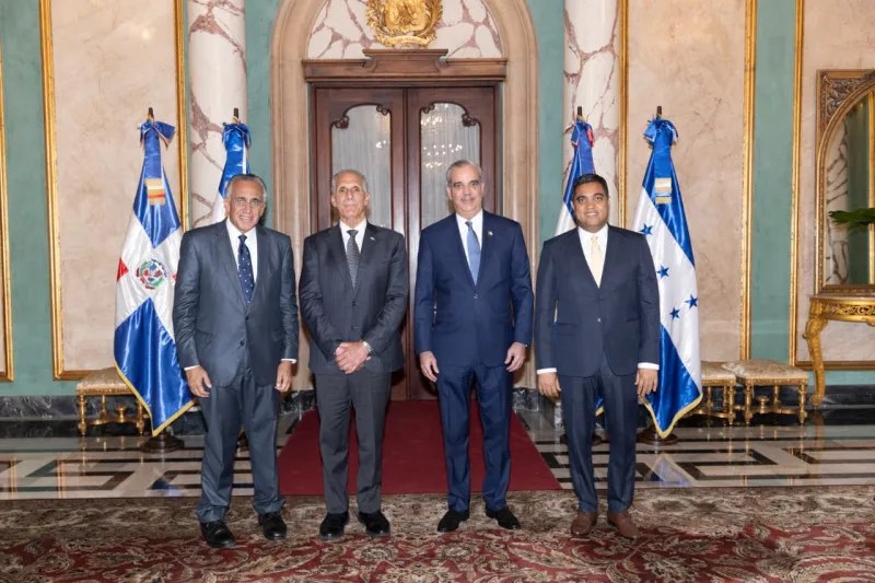Presidente de honduras pide asesoría a rd para juegos centroamericanos 2029