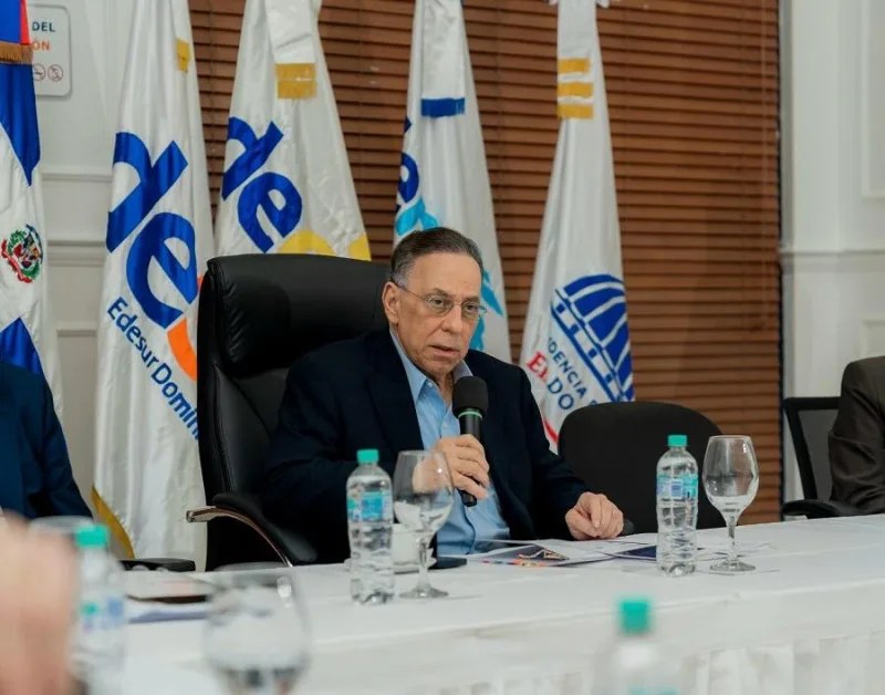 Marranzini asegura cortes nocturnos son por averías, no apagones