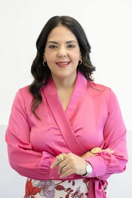 Abinader designa a julia muñiz suberví presidenta del consejo de autoridad portuaria
