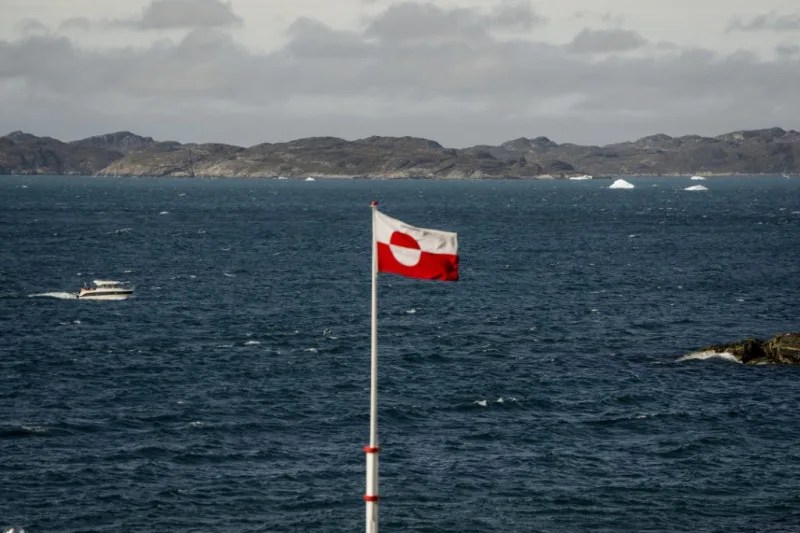 La bandera de groenlandia erfalasorput en nuuk, groenlandia, lunes 7 de septiembre de 2026.