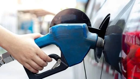 Gasolina y gasoil suben entre 3 y 4 pesos