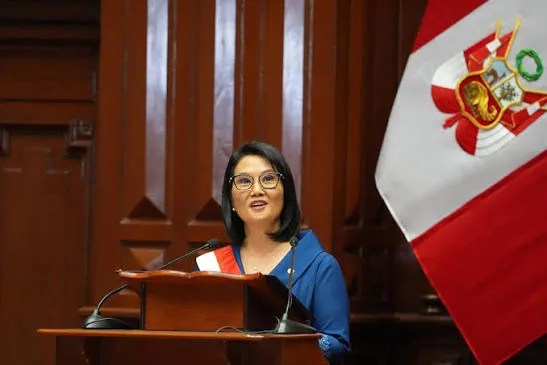 Perú sube salario mínimo a 1,230 soles desde octubre