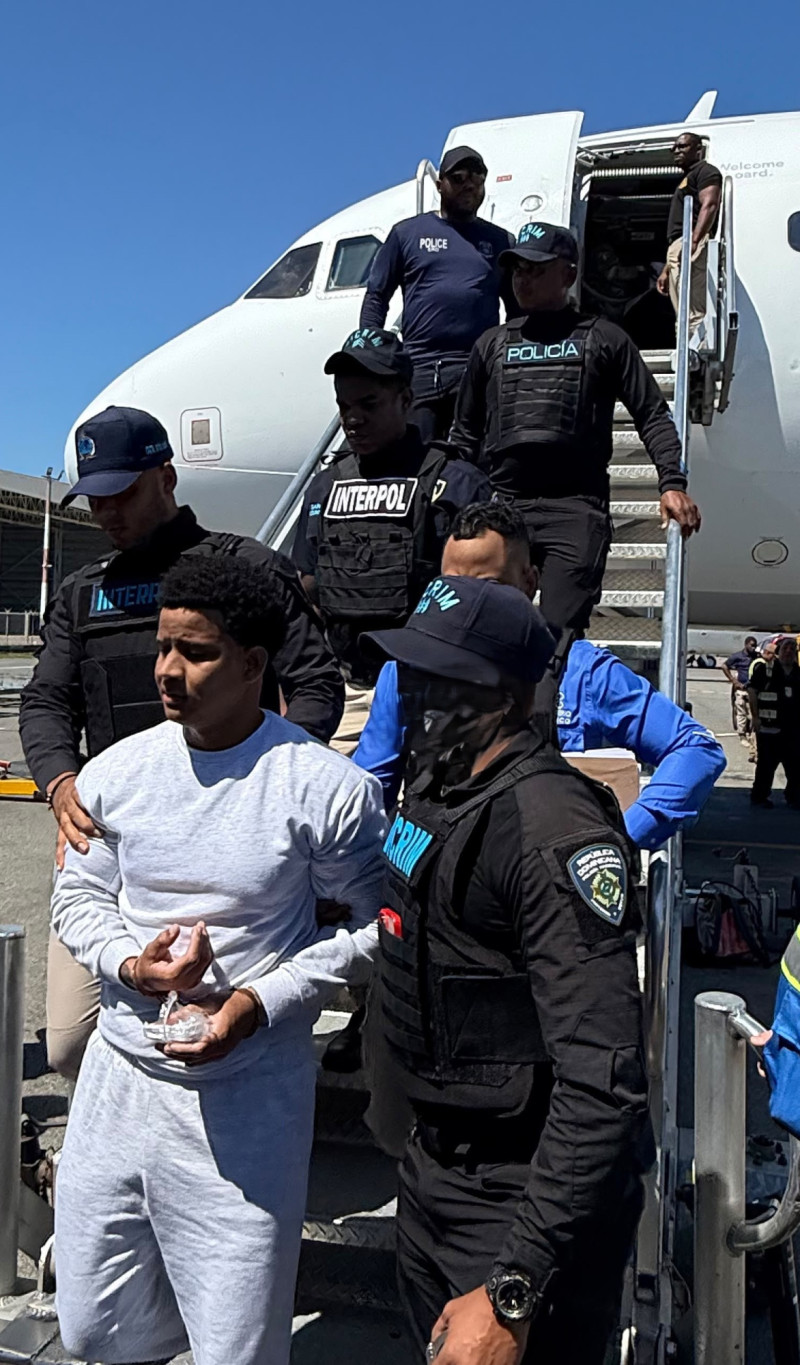 Deportan a “petán”, buscado por la muerte de dos hombres