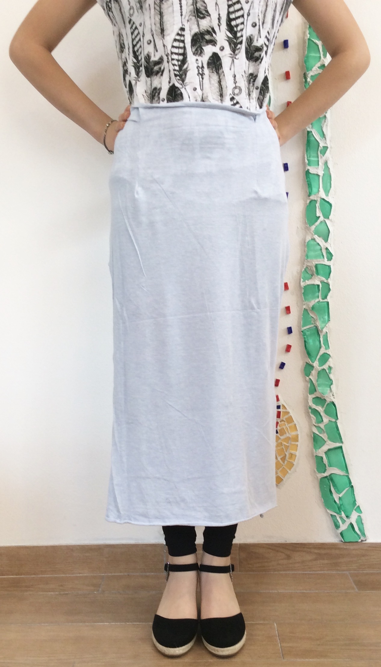 Jasmine prova la gonna