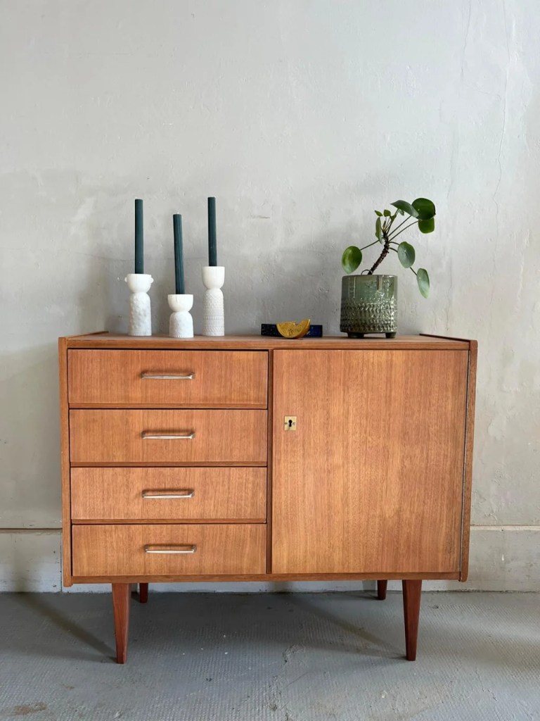 commode mid century en placage noyer 4 tiroir 1 porte pieds compas relooking meuble 68