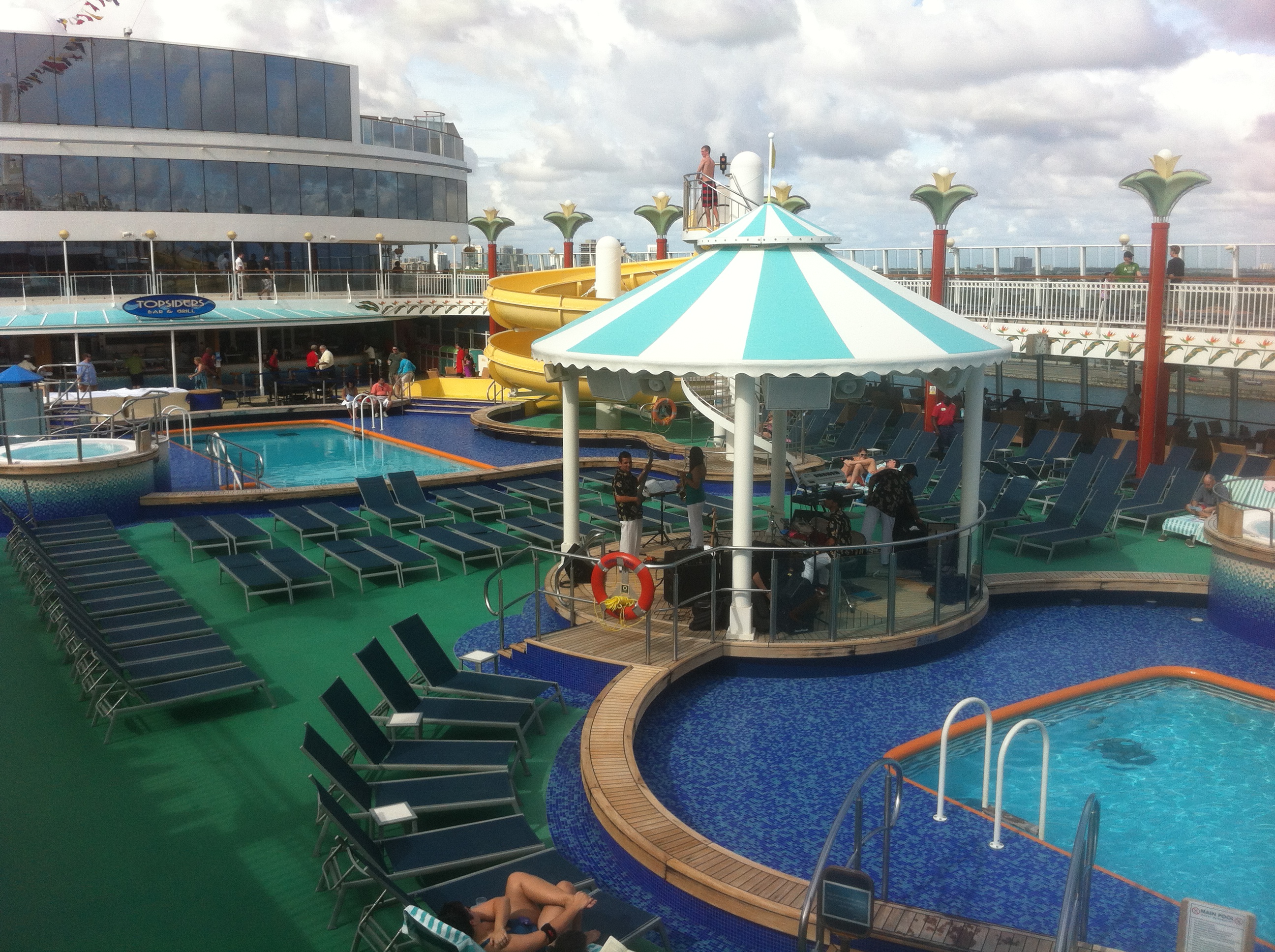 Cruise Ship Review Norwegian Pearl How Do I Travel