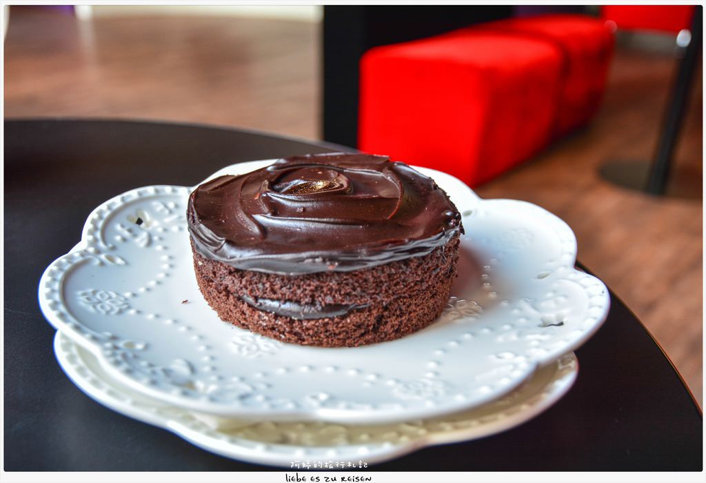 ｜高雄‧前鎮｜連惡魔都愛不釋手的甜點DEVIL ✗ DESSERT，D2惡魔可可法式烘焙(旗艦店)