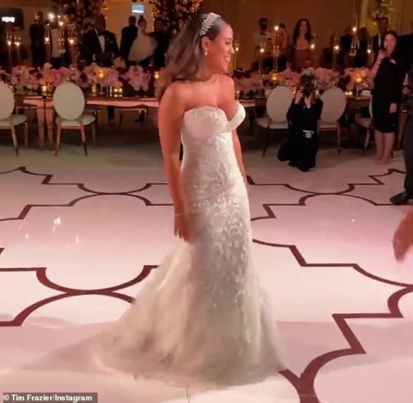 videos lakers superstar anthony davis serenades his bride marlen p with rendition of johnny gills my my my on anthony davis wedding video