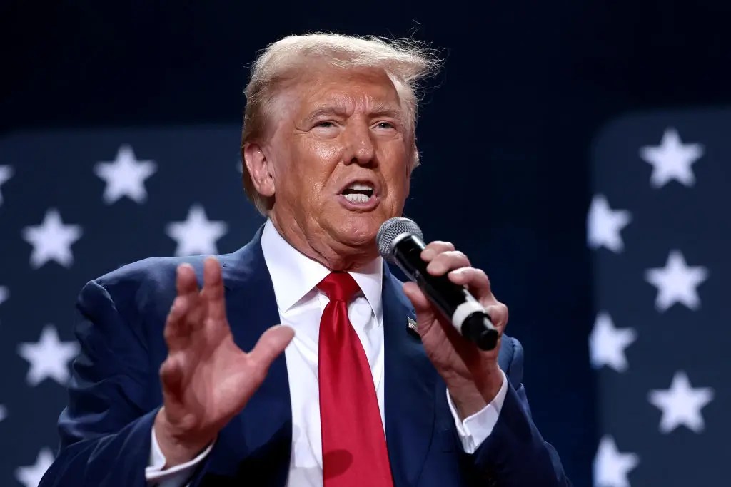 ‘Can’t Believe This’: Trump Makes Bonkers Admission About GOP Senator’s Body, and the Camera Cut to Him Says It All 