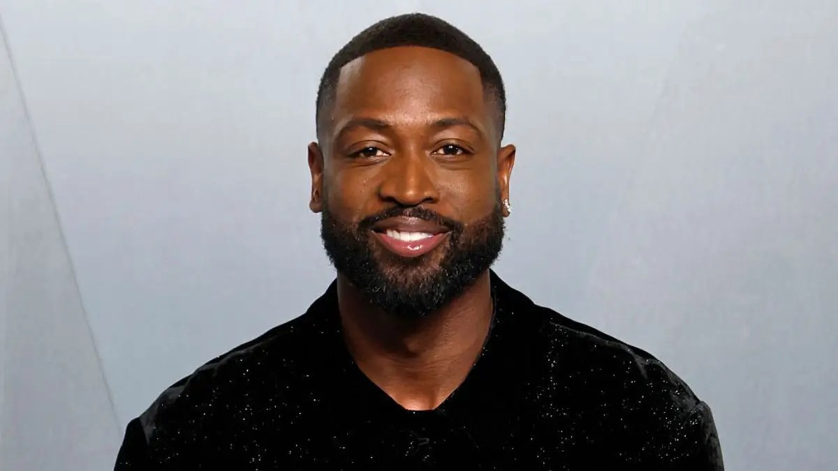 ‘Better Than the Statue’: Dwyane Wade’s Emotional Hometown Honor Has Fans Saying It’s the Tribute He Deserved from Miami