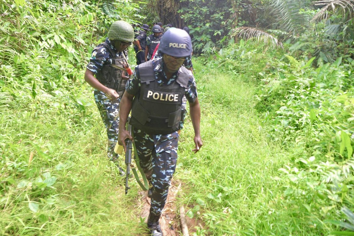 Edo Police Free 13 Kidnapped Passengers on Benin–Lagos Road
