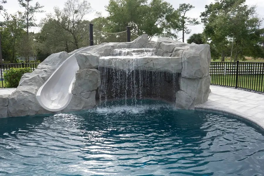 How long does it take to build a pool?