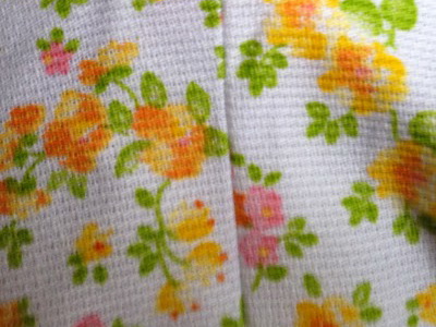 ผ้าม่านที่มีรอยต่อ อาจมีลวดลายที่ไม่ต่อเนื่องได้