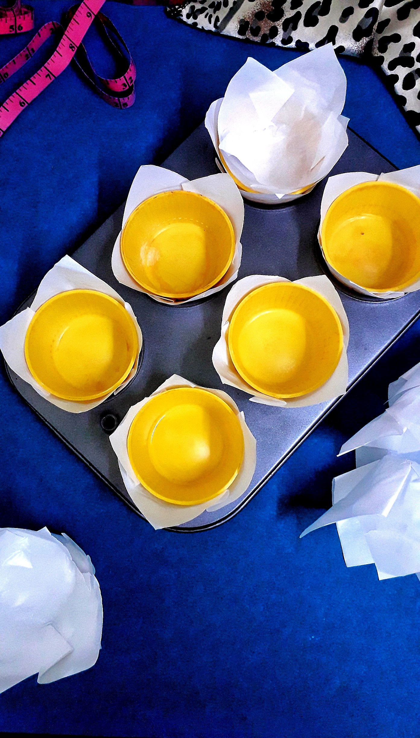 DIY Muffin Liners / Muffin Liners Out Of Parchment Paper / How to make