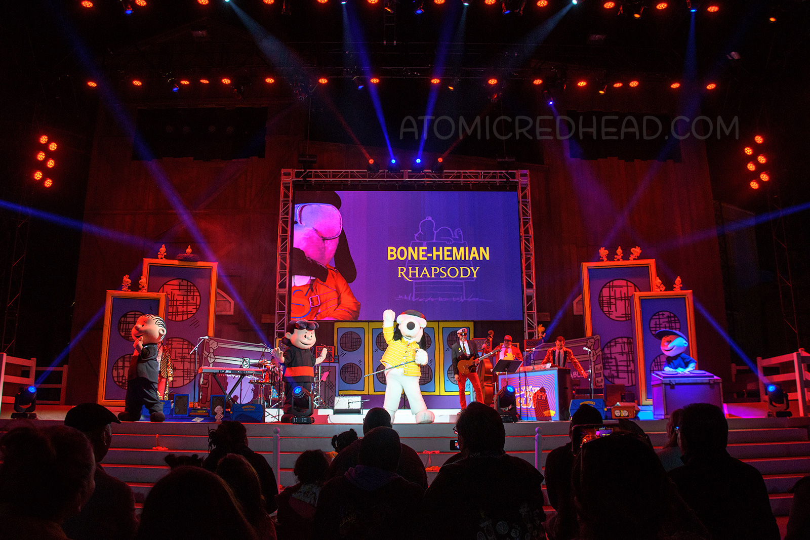 Snoopy appears on stage as " Fido Mercury"