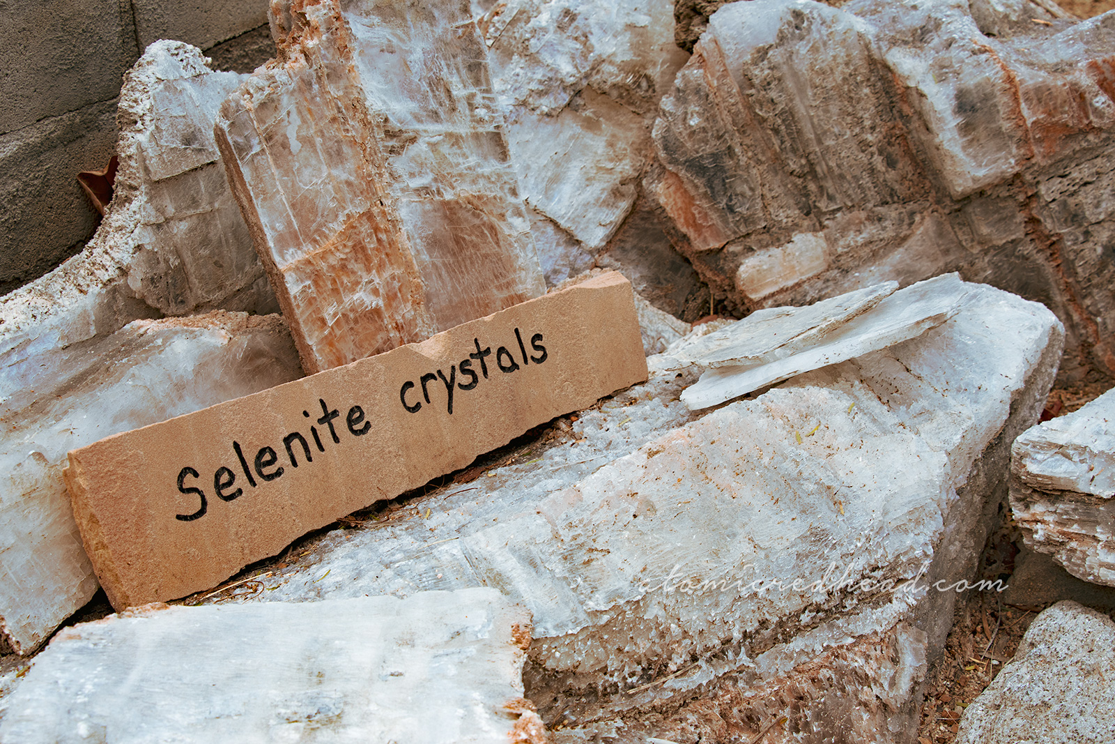 Yellowish-white selenite crystals.