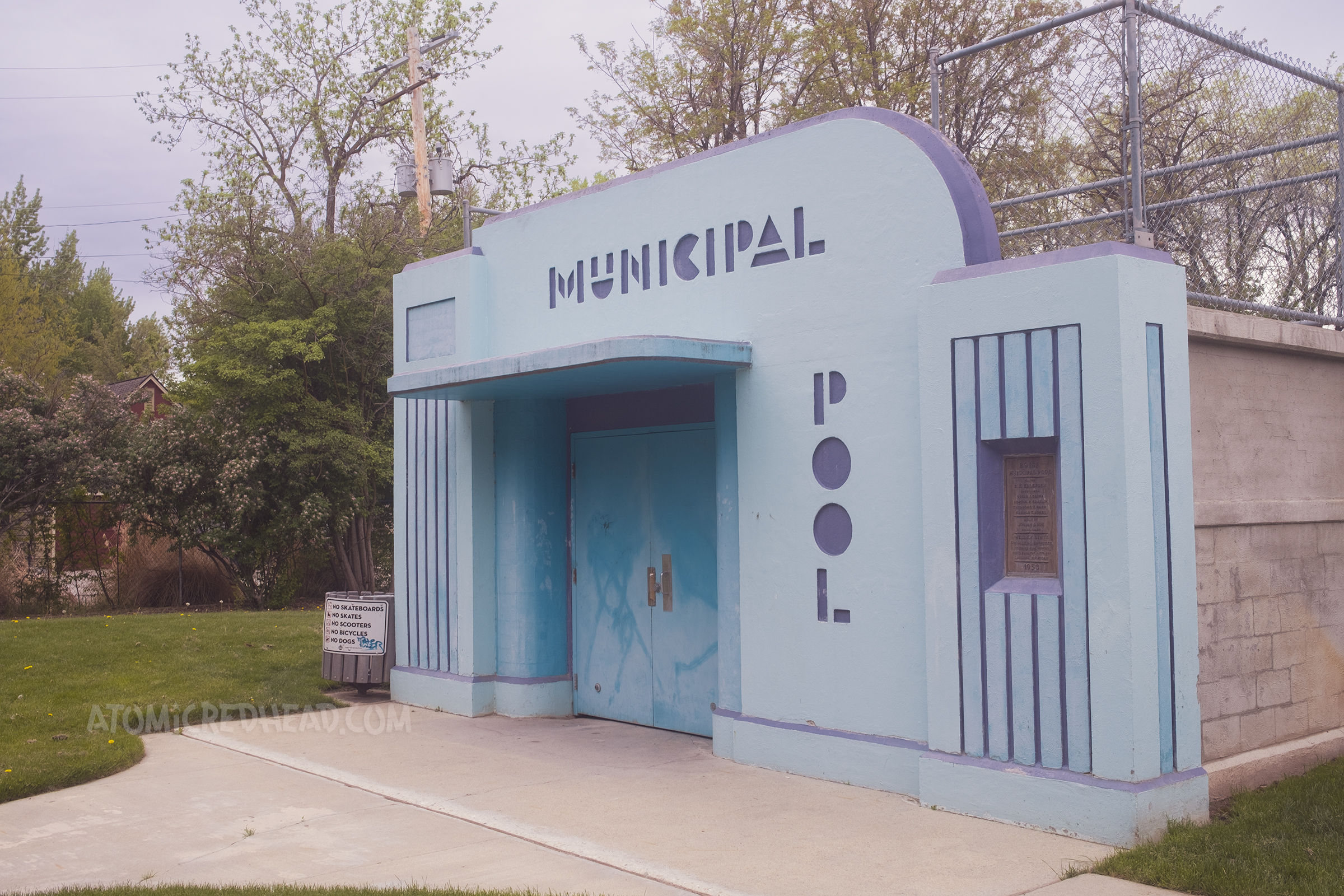 Angled view of the entrance to the pool.