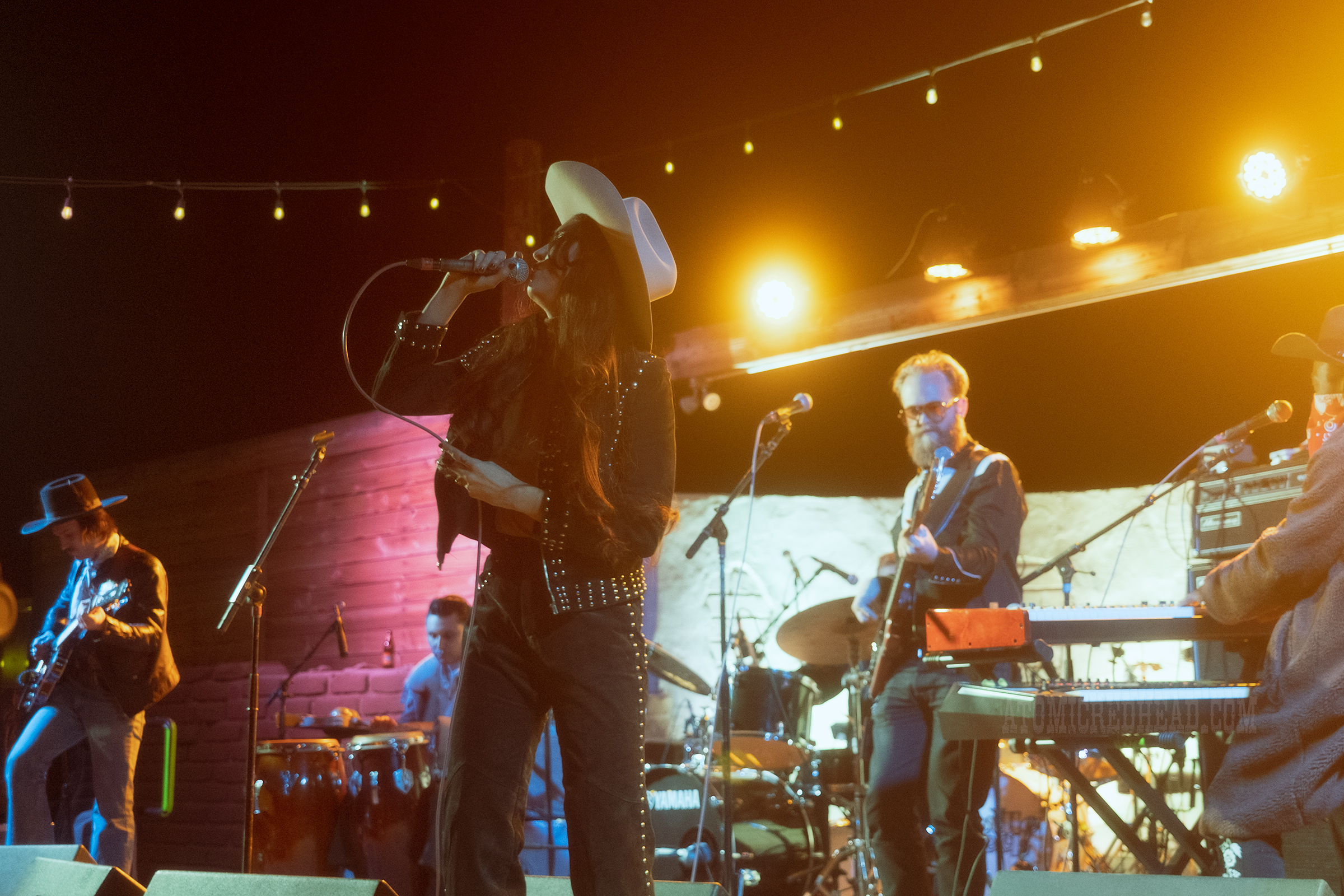 Jaime Wyatt and her band perform.