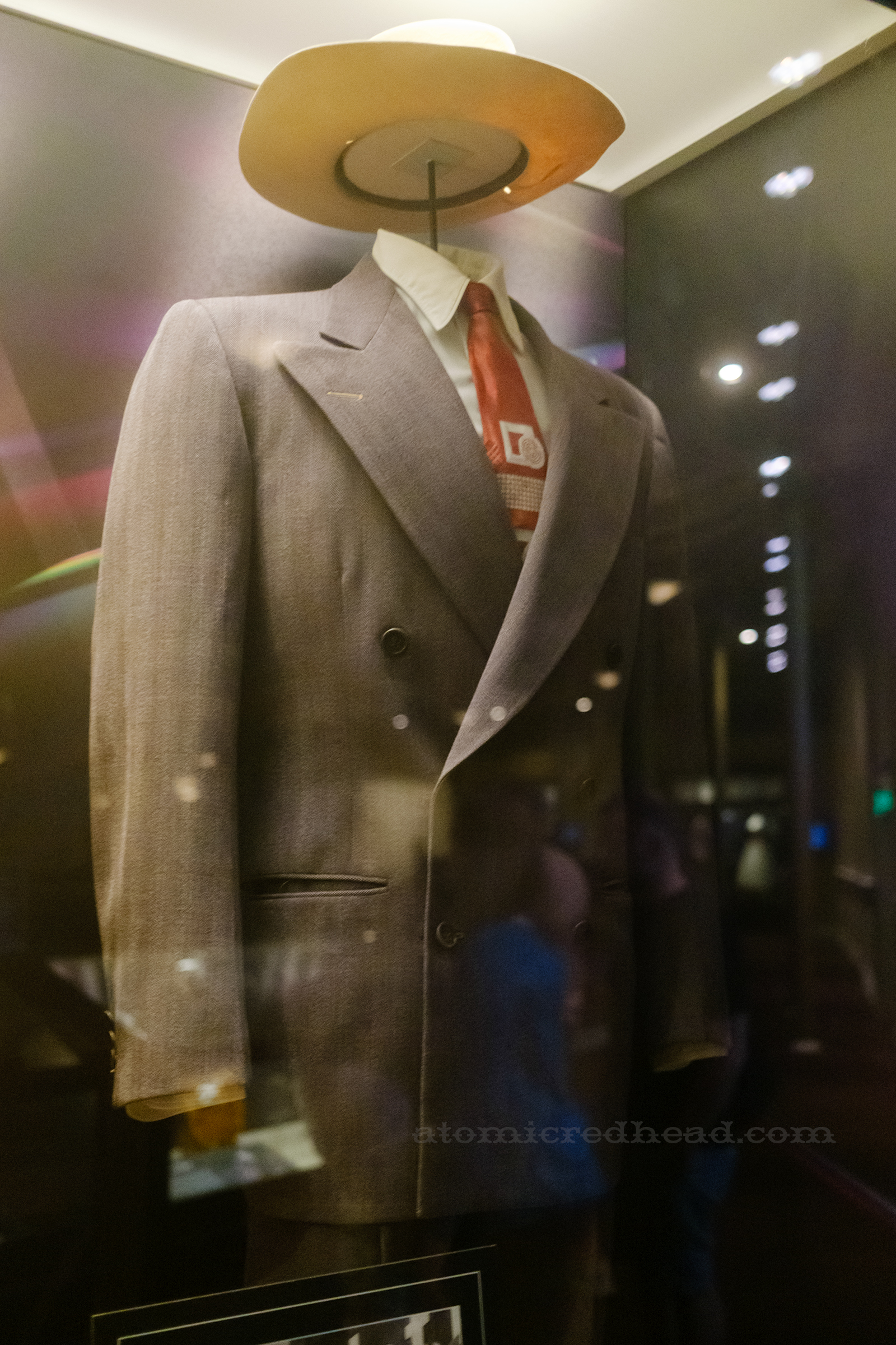A grey suit worn by Hank Wiliams.