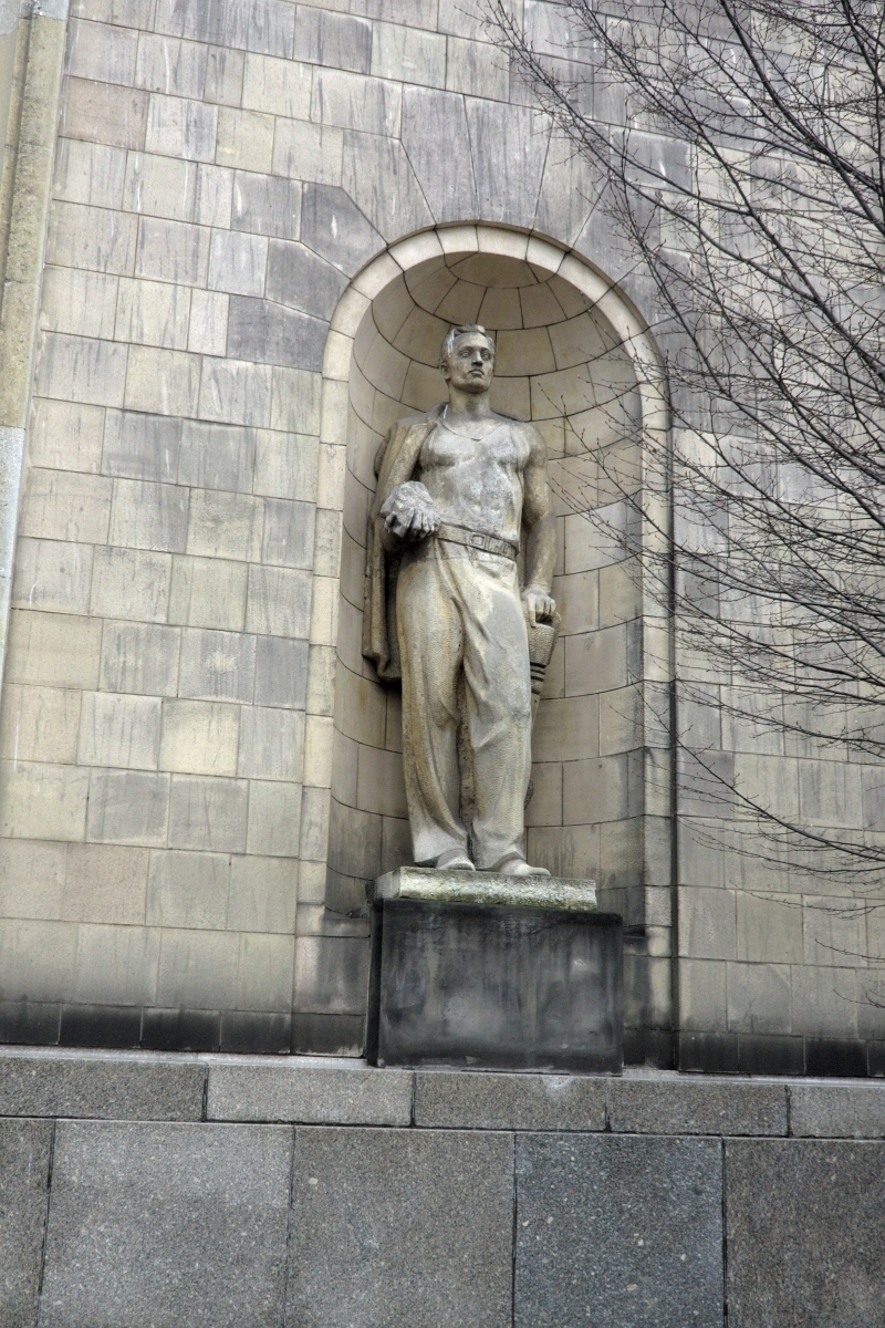 P4023321
